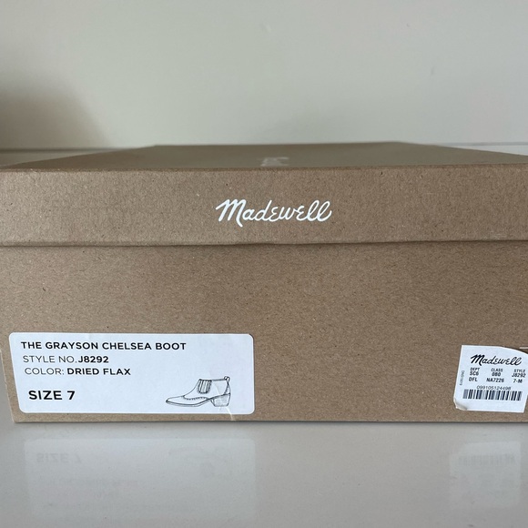 Madewell Grayson Chelsea Boot. Size 7. Color “Dried Flax” - Picture 6 of 7